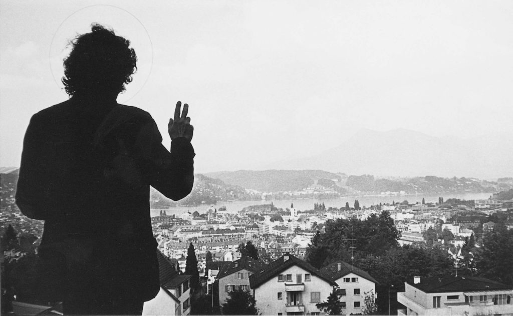 Benedizione di Lucerna, 1970, fotografia, 98 x 156 cm